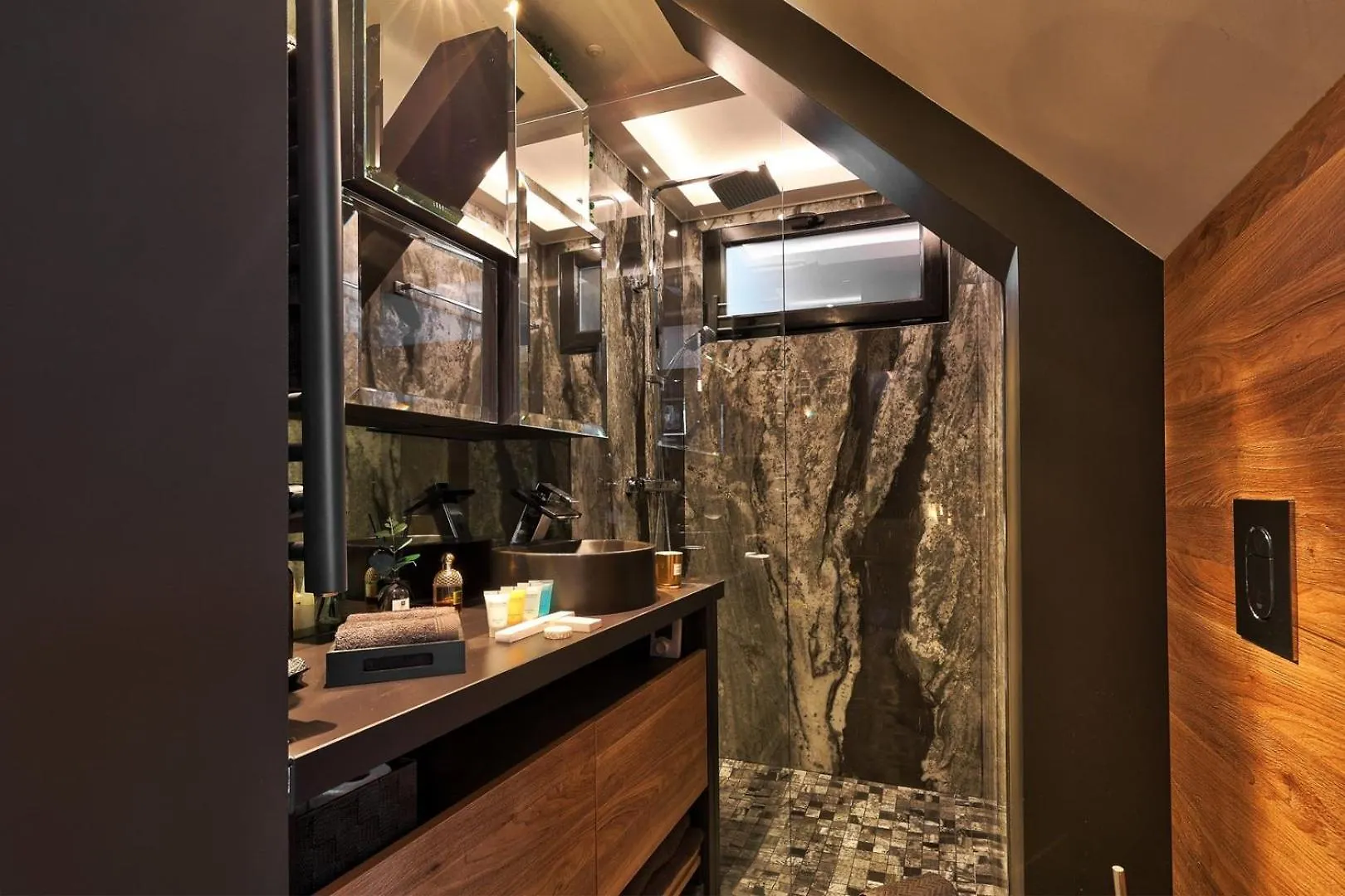 664 Deligny - Superb In Apartment